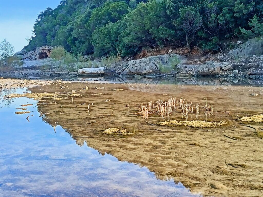 lo stagno poco prima della caletta