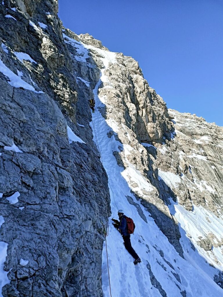 Stiamo procedendo in conserva. Intanto Gab attrezza la via dall&#039;alto