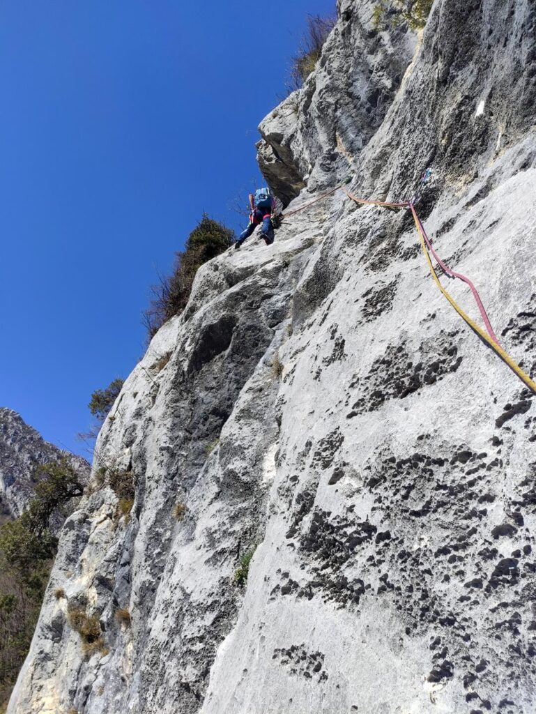 uscita del terzo tiro, poco sopra si trova la sosta