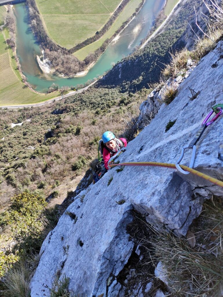 Erica stanchissima al termine del tratto di 6a+ del quinto tiro