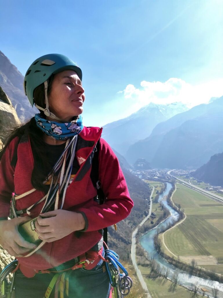 Erica divertita al termine dell&#039;ottava lunghezza che regalava delle prese più generose e piacevoli
