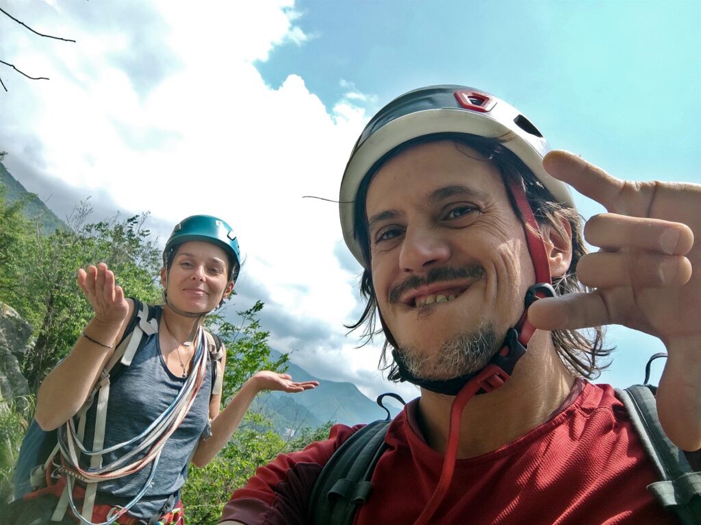 Selfie di "vetta"! In realtà l'ultimo tiro l'abbiamo abbandonato circa a metà a causa della chiodatura lunghissima e non integrabile