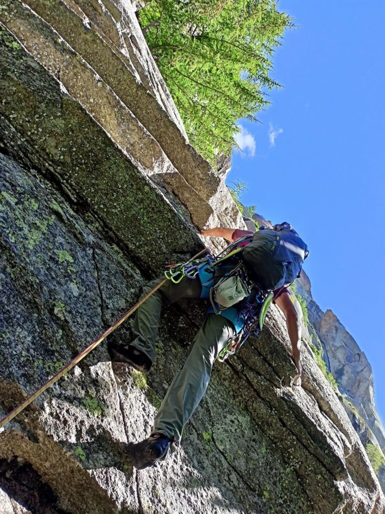 Il muretto di attacco della via Per Giorgio, sulla quale abbiamo attaccato perché Yoghi era bagnata