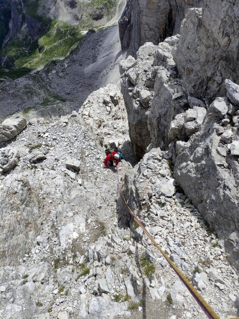l&#039;ultimo facile canalino, che porta direttamente in vetta