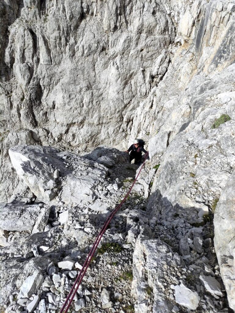 Andre sul facile canalino di attacco della nostra via