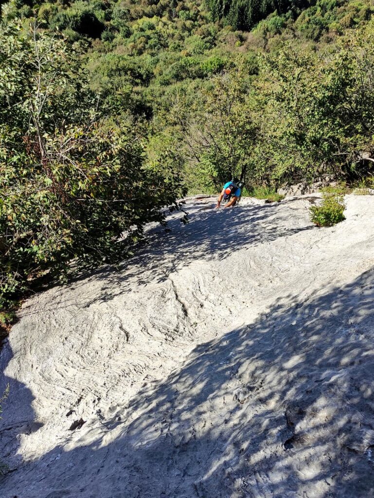 Guardando in giù verso la fine del terzo tiro di Foto di gruppo