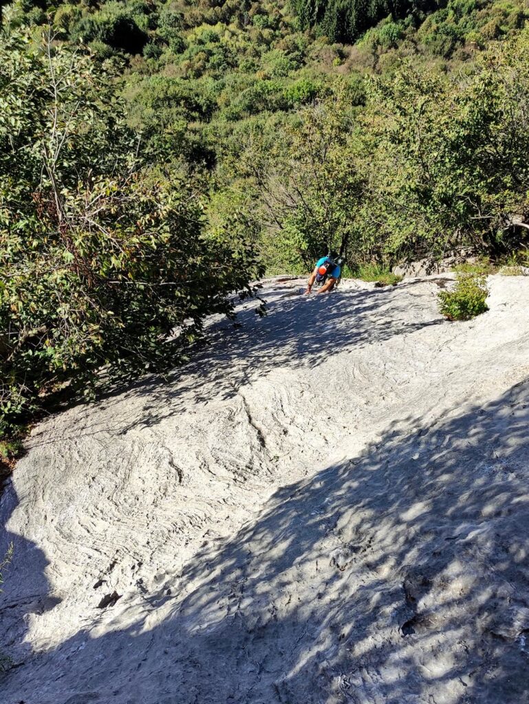 Guardando in giù verso la fine del terzo tiro di Foto di gruppo