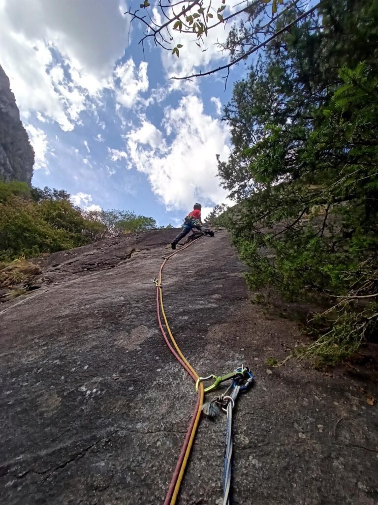 La seconda parte del secondo tiro è su rocce più lavorate