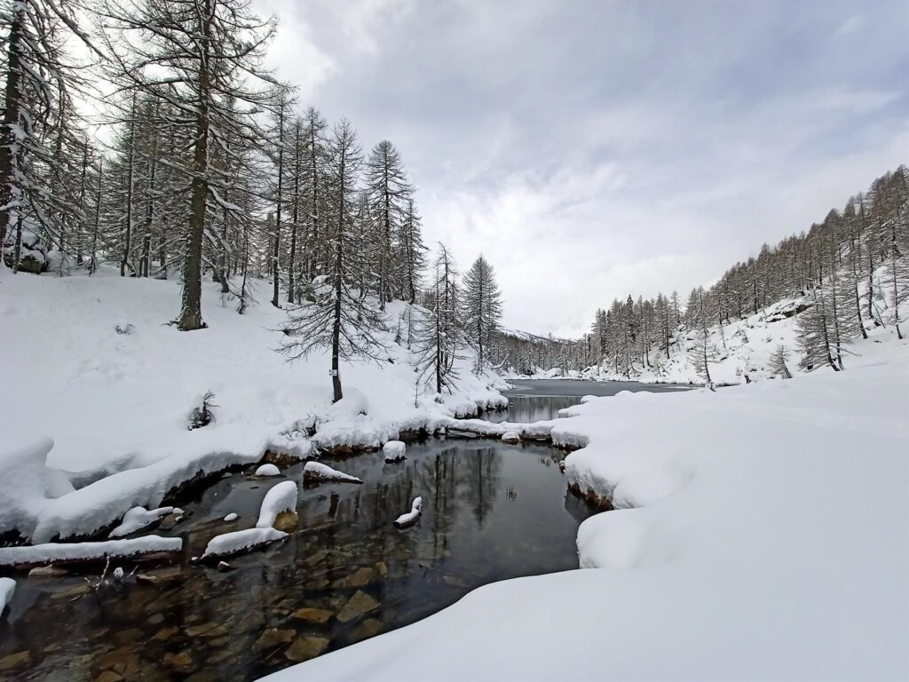 il Lago delle Streghe: atmosfera surreale, meraviglioso