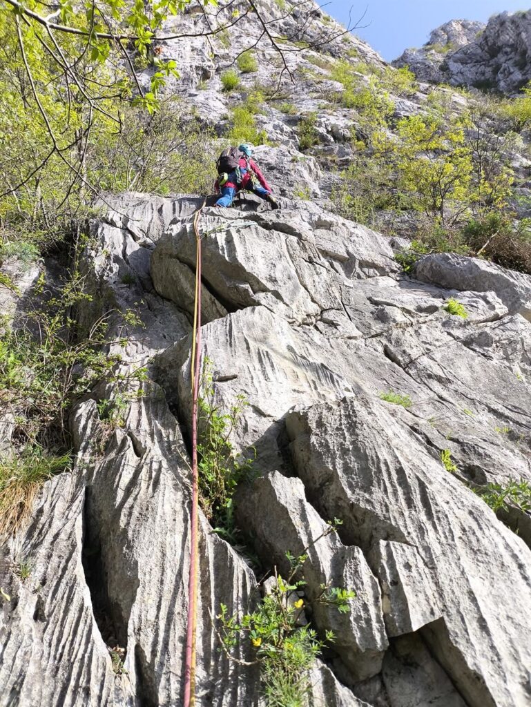 la partenza della Via Chiappa: un tiro assai lungo anche se facile