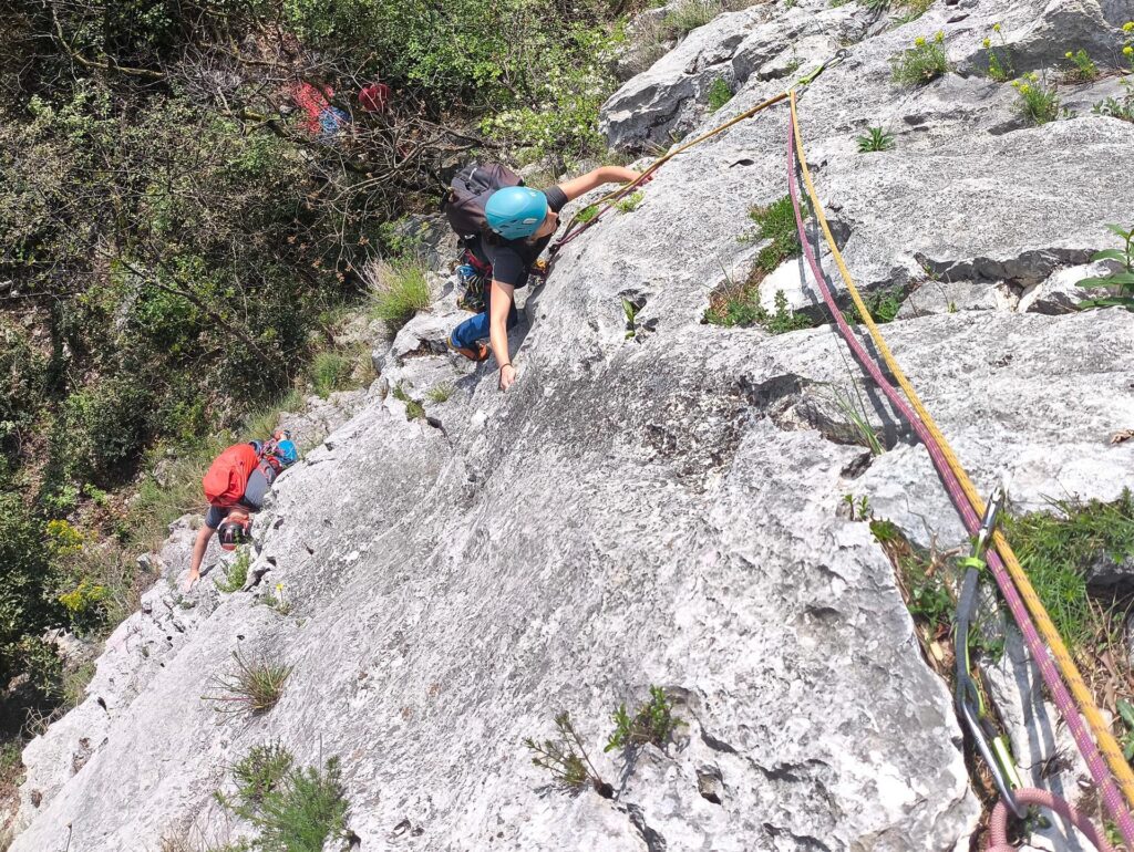 Erica impegnata sul passo chiave della Livera