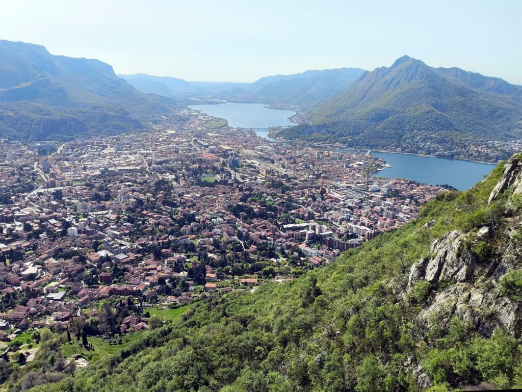 beh... oggi giornatona (e caldazza!): guardando verso Lecco