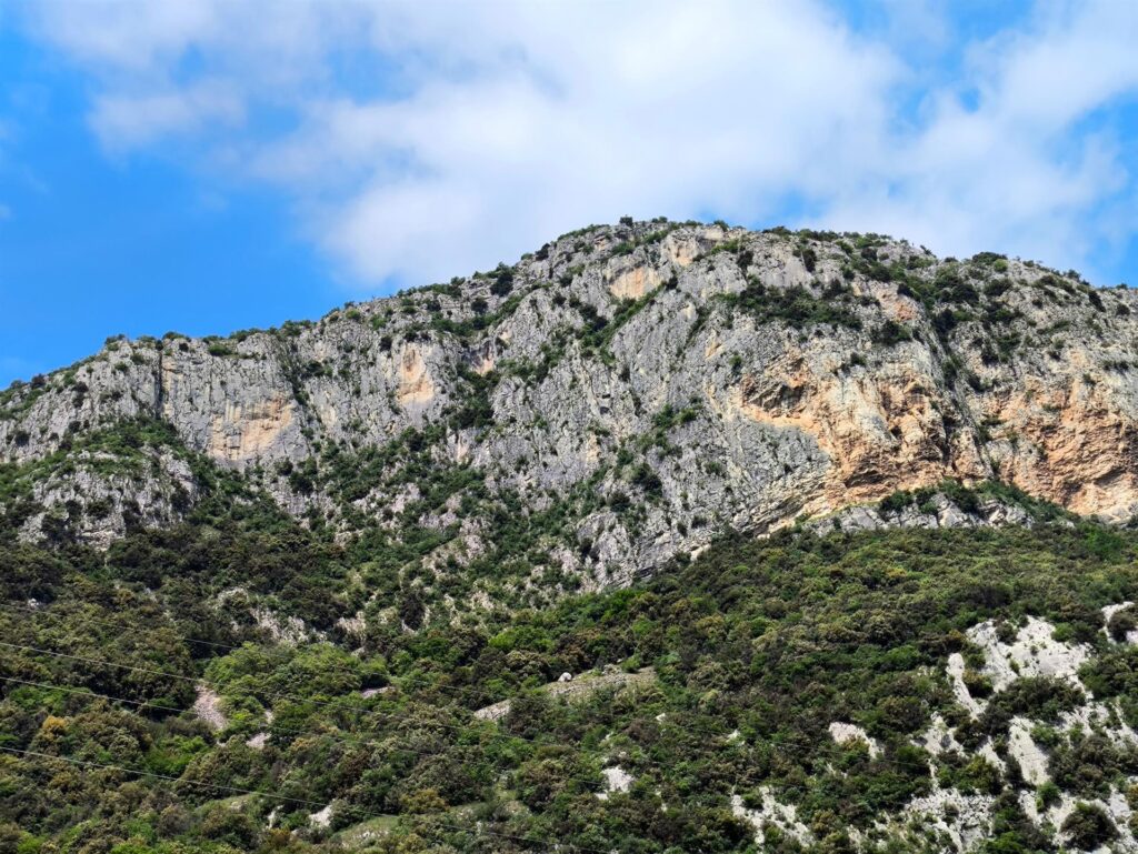 La parete su cui si svolge la via
