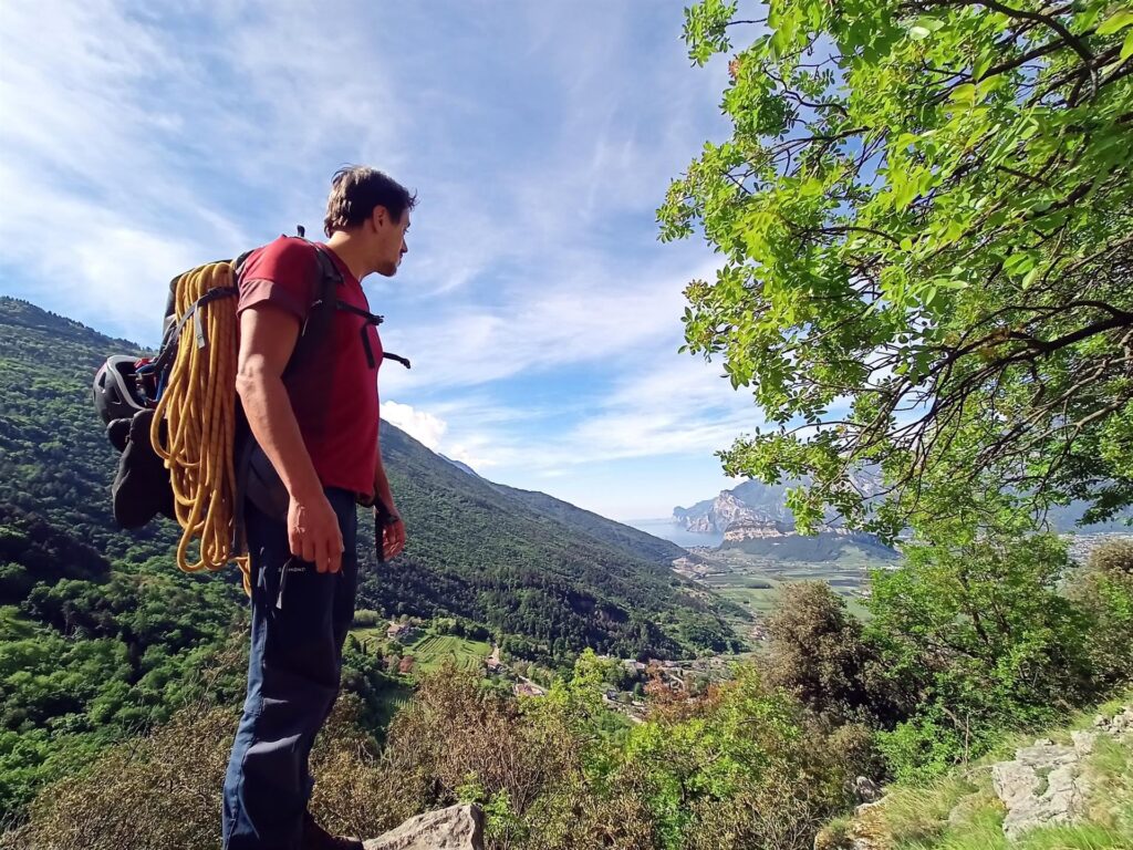 Gab incantato dal panorama durante l&#039;avvicinamento