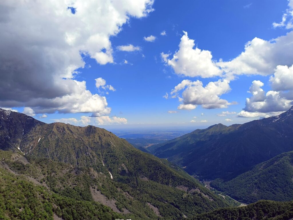 bel panorama guardando verso la Val Cervo