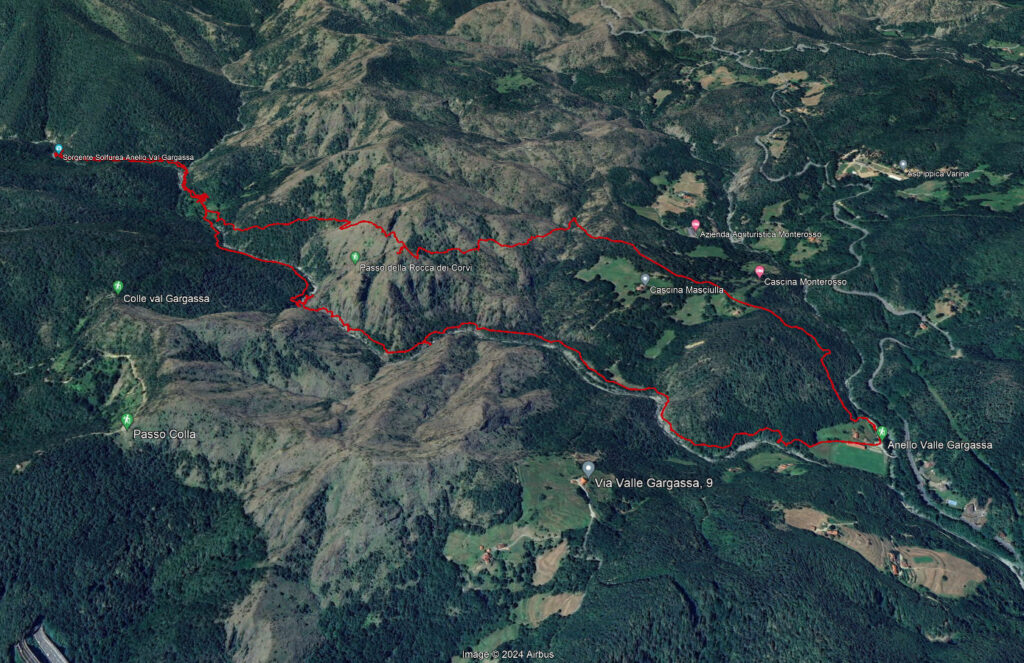 Il nostro giro ad anello visto su Google Earth. In basso l&#039;andata, in alto il ritorno