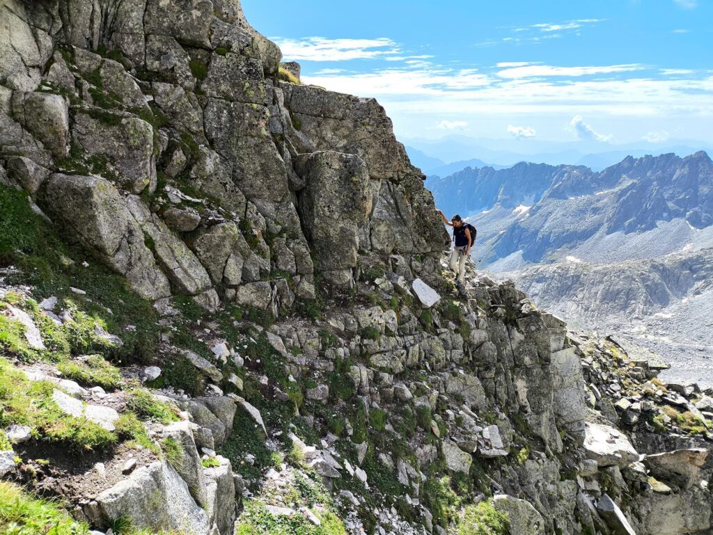 Lungo il traverso sotto la cima dei Laghett ci sono diversi passaggi esposti dove bisogna fare attenzione