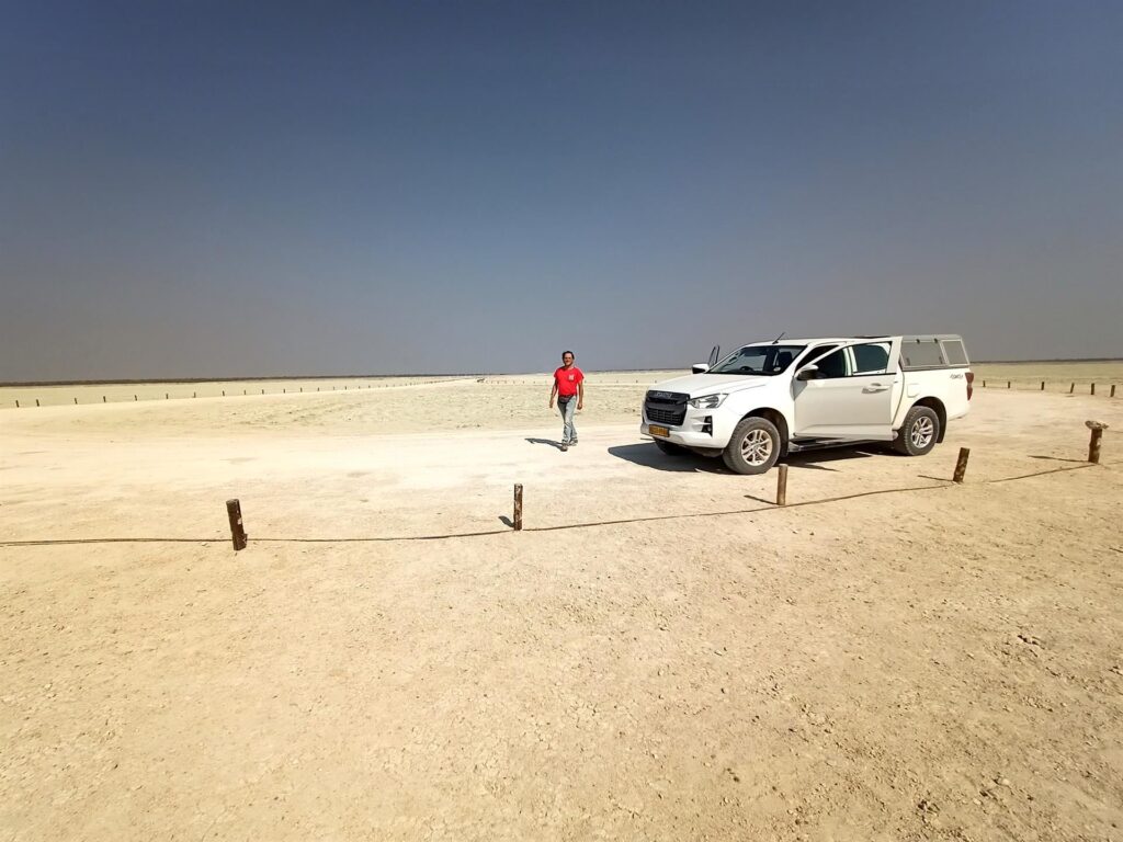 il punto all&#039;interno dell&#039;Etosha Pan dove sembra d&#039;essere su un altro pianeta