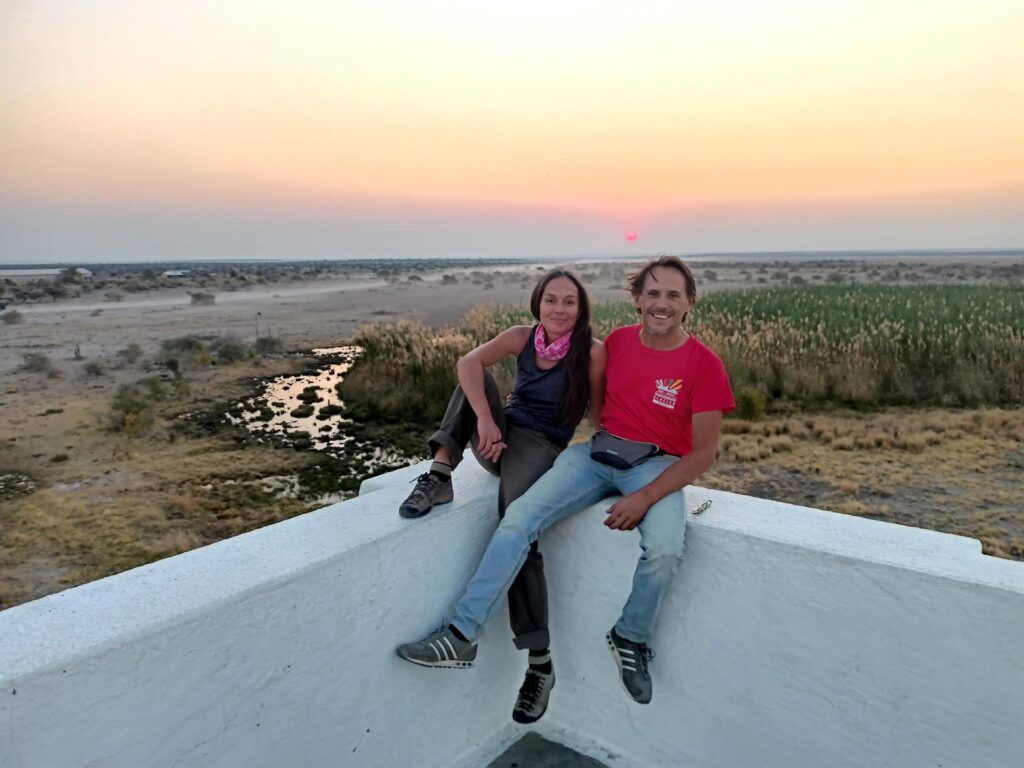 altro tramonto africano per noi, sulla torre del fortino del Camping