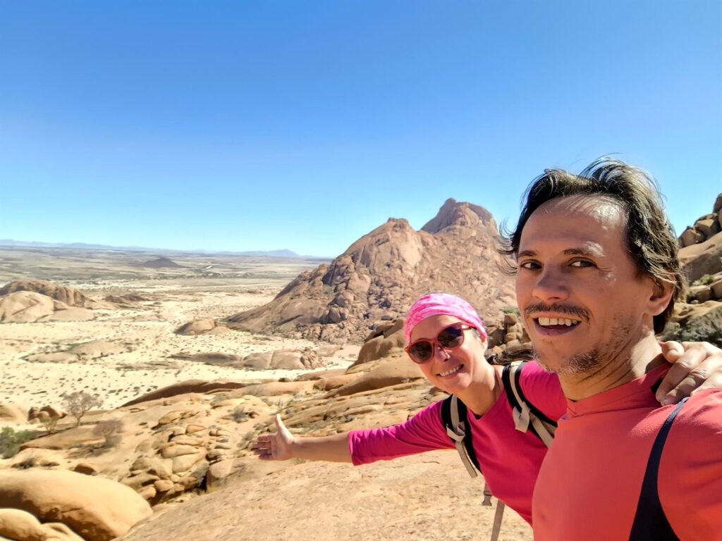 siamo felici di aver modificato itinerario: lo Spitzkoppe meritava d&#039;essere visto