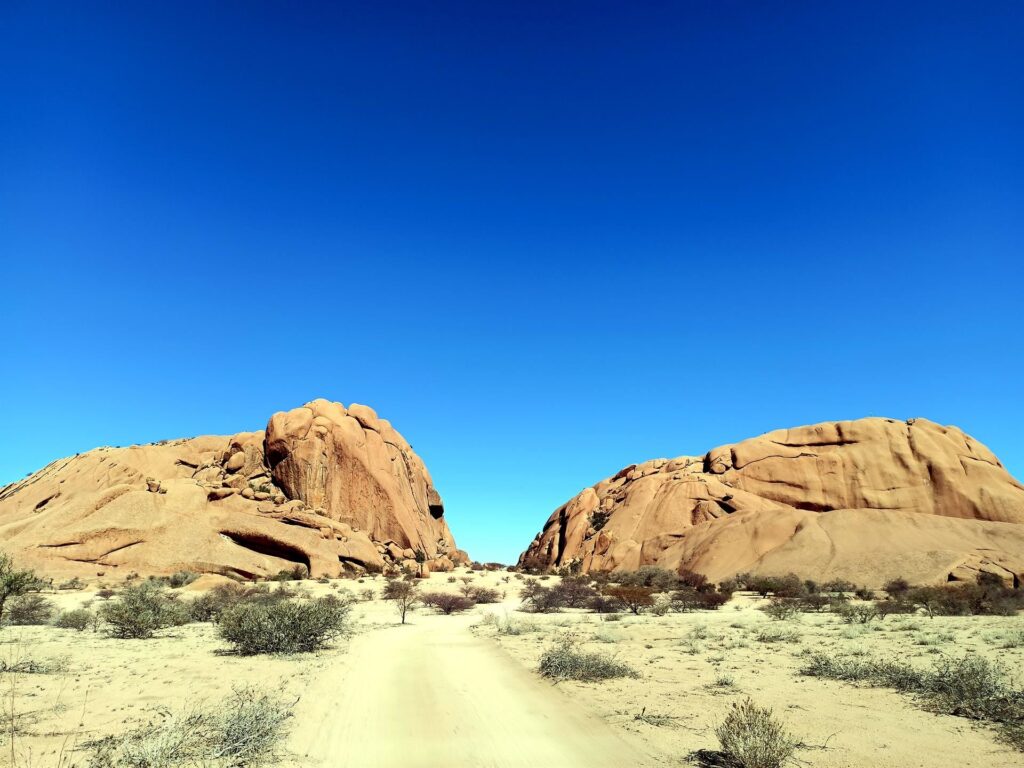 un gate naturale, qui ci sono mille posti per campeggiare