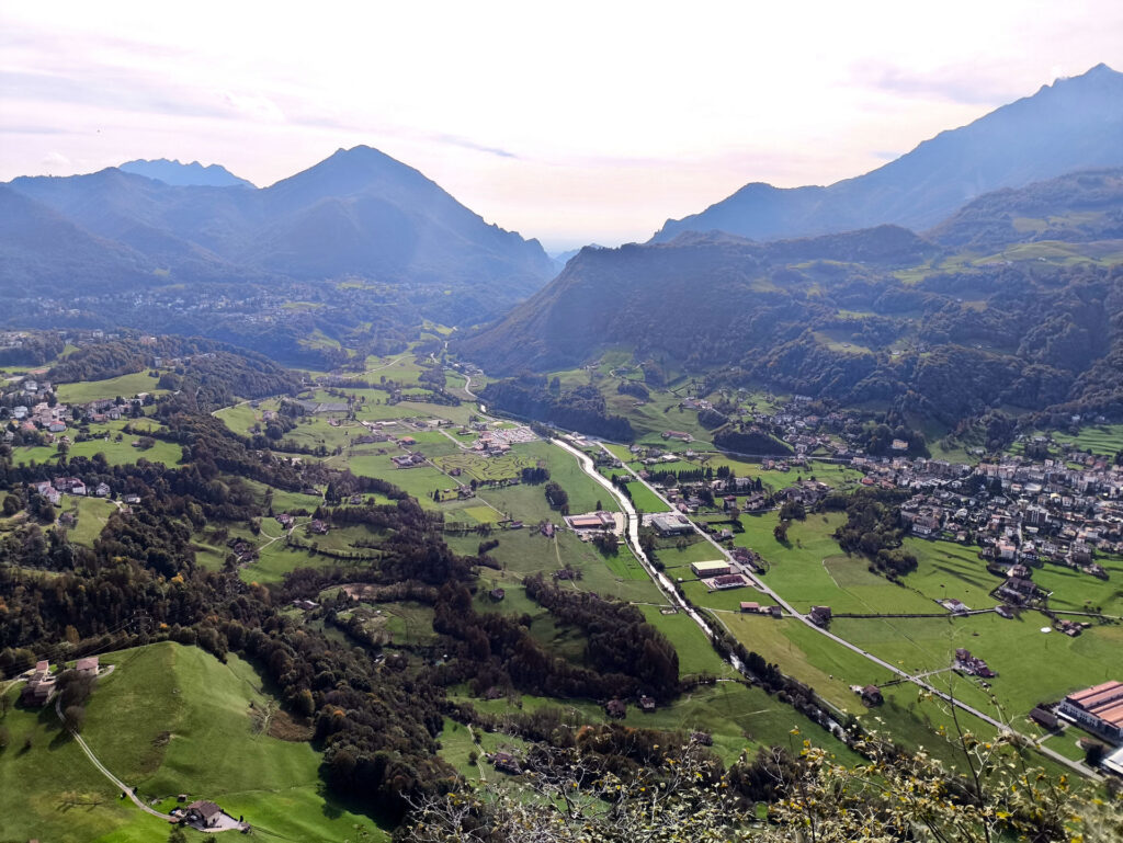 panorama della Valsassina, con un meteo non perfetto ma godibile