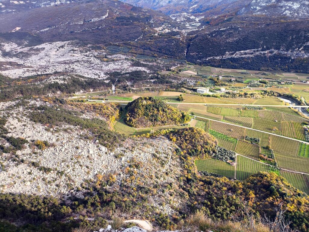 La bella vista verso la valle del Sarca dall&#039;arrivo della nostra via