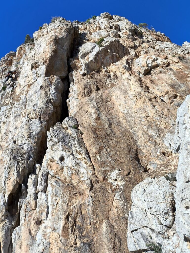 L&#039;impressionante camino del quarto tiro visto dalla sosta