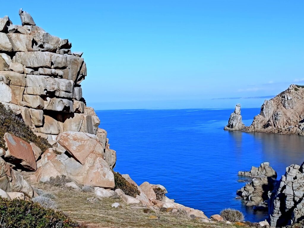 lo spettacolo della natura e del mare, in una giornata senza una nuvola