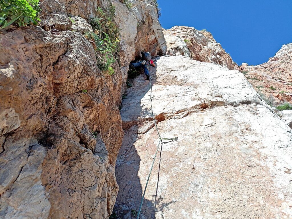 Gab prima del punto chiave del primo tiro. Qui bisogna fare dei passi più duri per uscire a destra