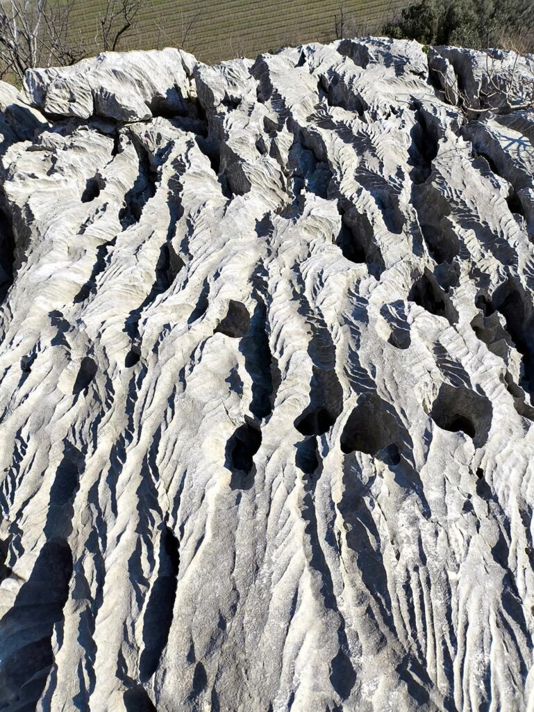 La roccia fantastica della parte sommitale della via