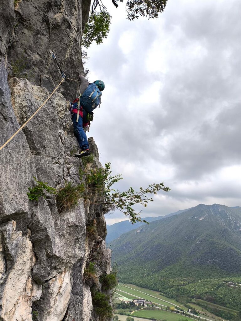 Erica lungo il traverso del quarto tiro nel punto esposto