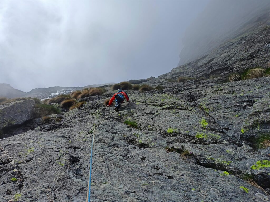 Gabri danza sulle placche: roccia estremamente lavorata, ma il serpentino va un po&#039; capito