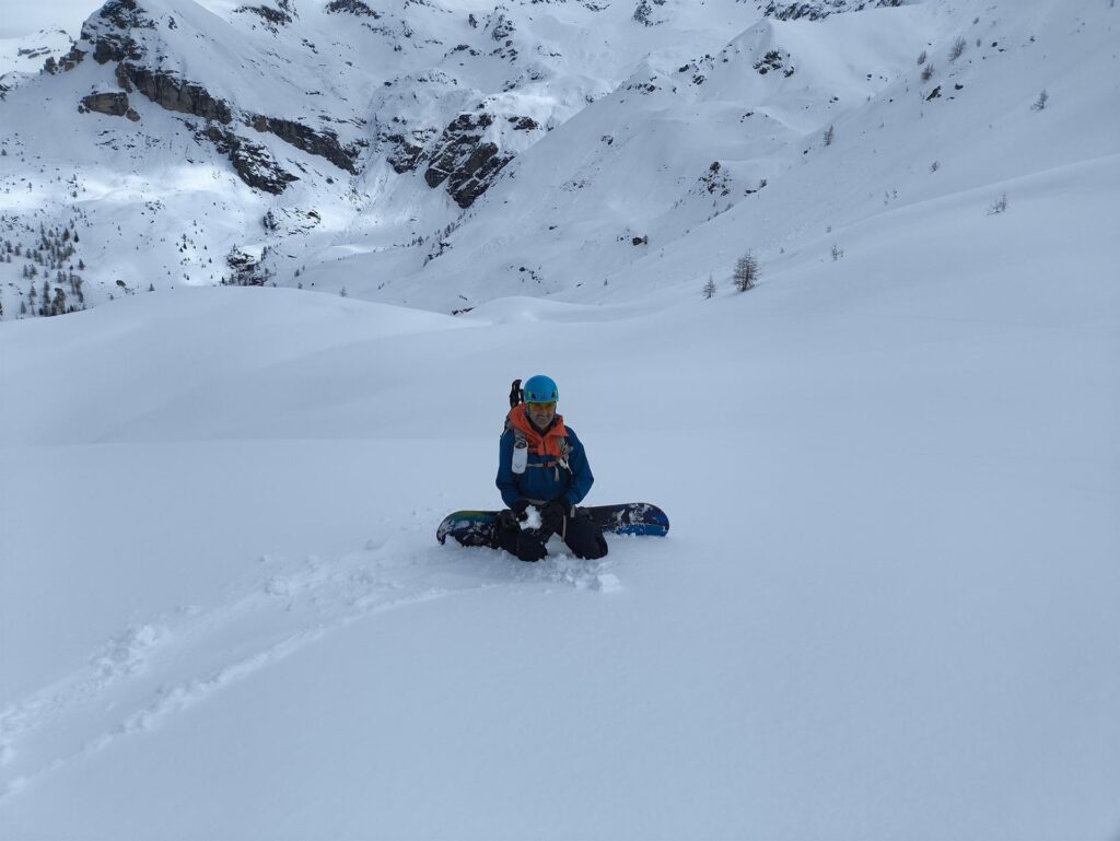 Paolino gioca a palle di neve