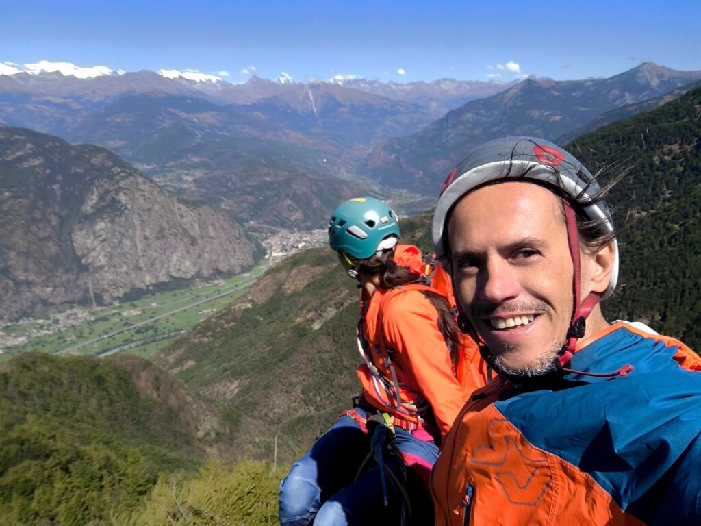 Vetta! Ci staremo il tempo di far su le corde....troppo vento!!!