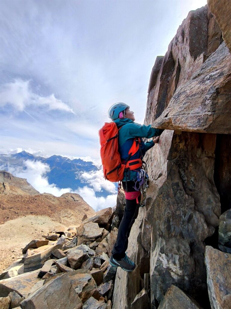 qualche pezzettino di arrampicata, su bella roccia