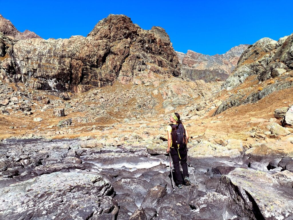 attraversando torrenti sotterranei o ormai prosciugati: si rimpolperanno a primavera