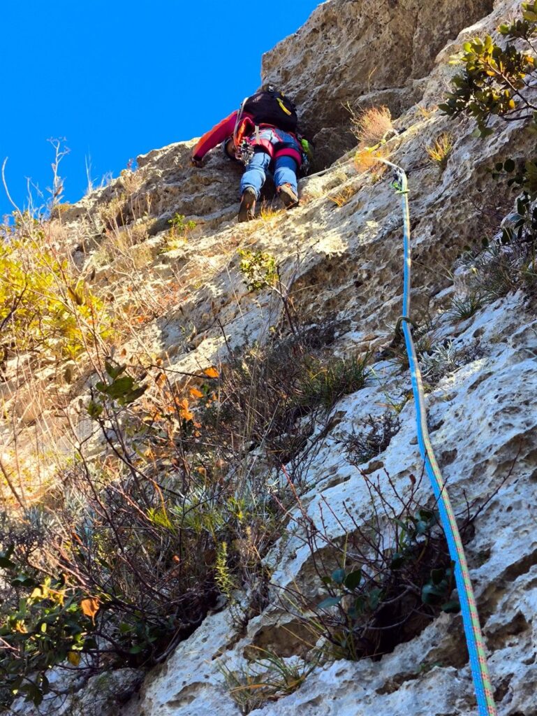 il secondo tiro della Tarantola, da proteggere nell'ultima parte il secondo tiro della Tarantola, da proteggere nell'ultima parte
