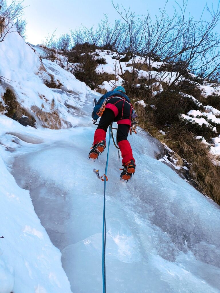 Erica sull'ultimo tiro, il quarto: prima volta da prima su ghiaccio :) Erica sull'ultimo tiro, il quarto: prima volta da prima su ghiaccio :)