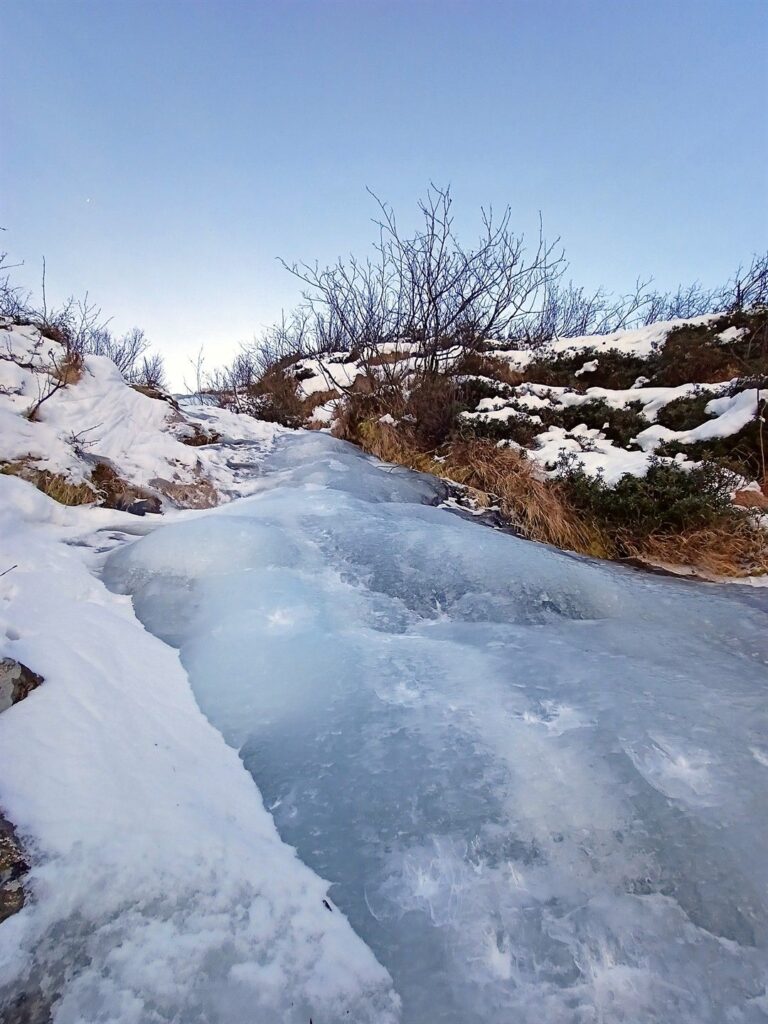 l'appoggiato quarto tiro ormai libero da cordate l'appoggiato quarto tiro ormai libero da cordate