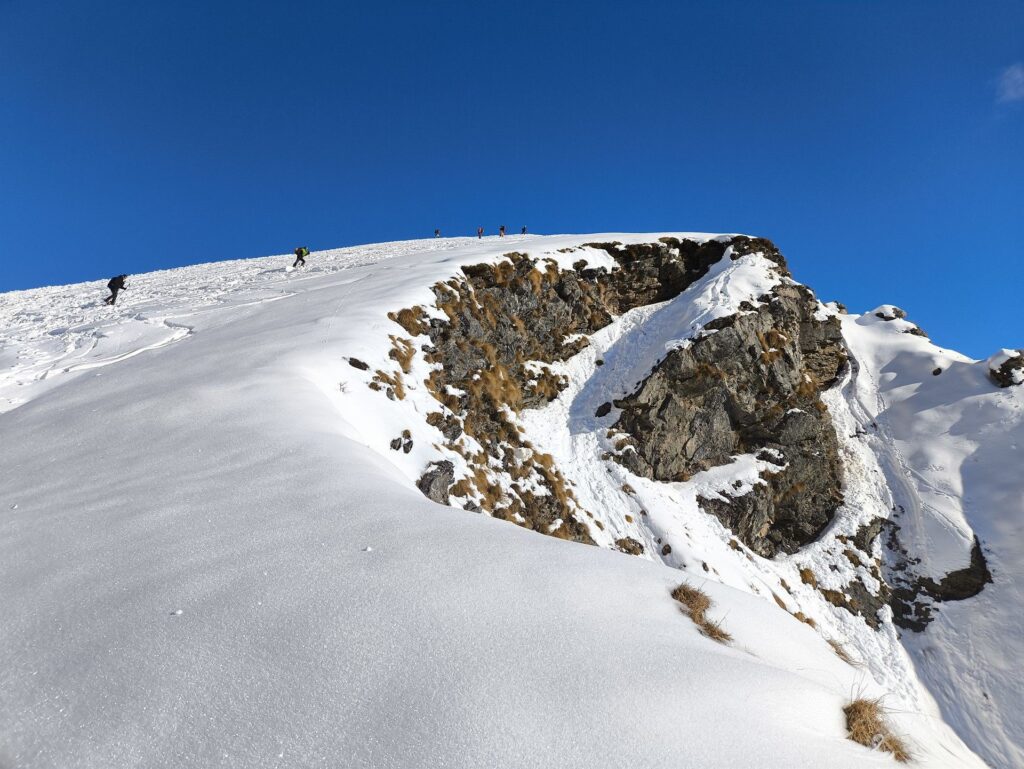 la dorsale alla quale giocoforza si avvicinano le tracce di salita