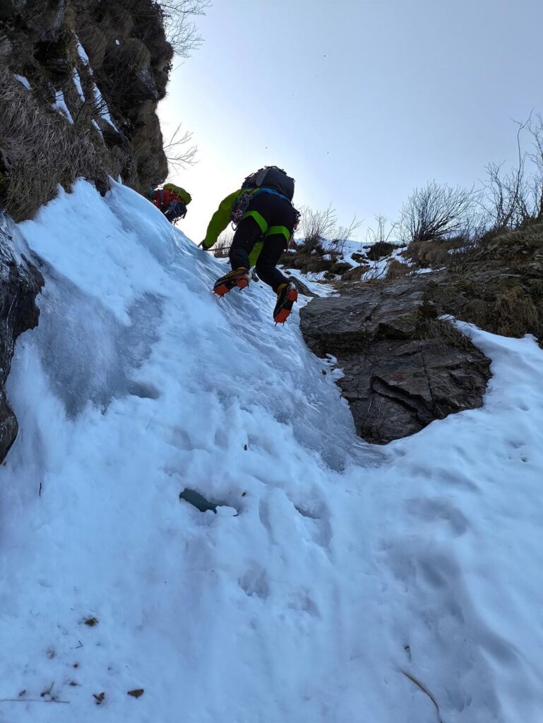 Dani in uscita dal muretto