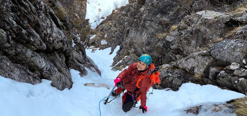 Erica nel bel couloir iniziale del Canale Centrale