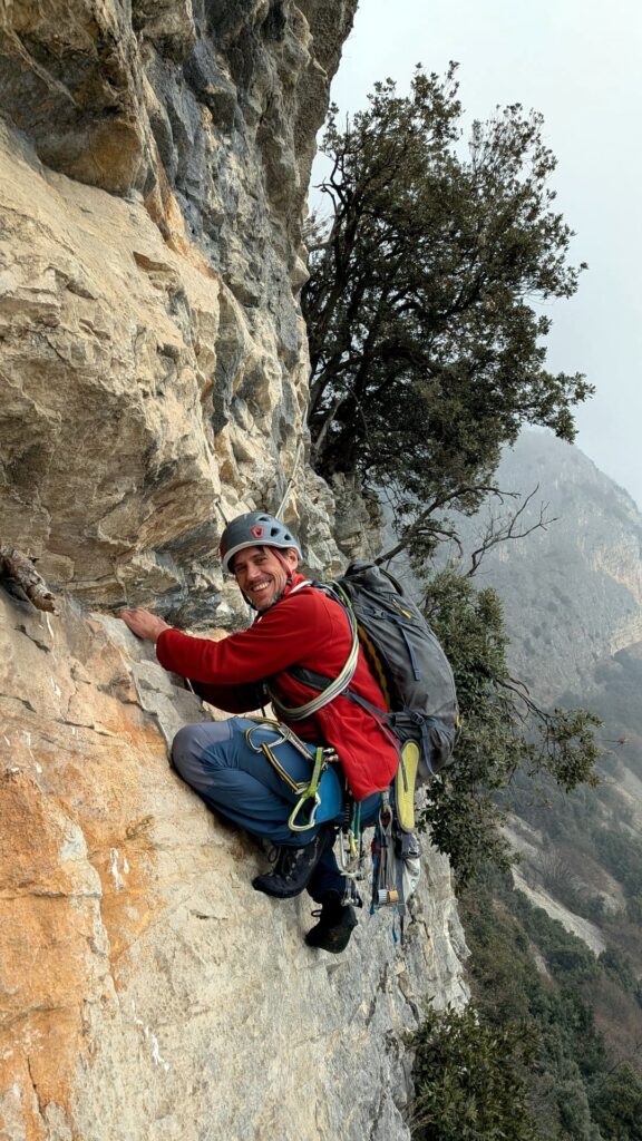 Gabri fa lo scemo sul traverso...