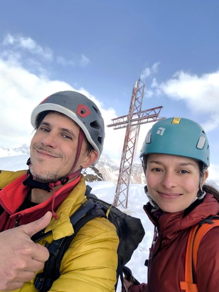 La cordata Gab e Erica in cima!