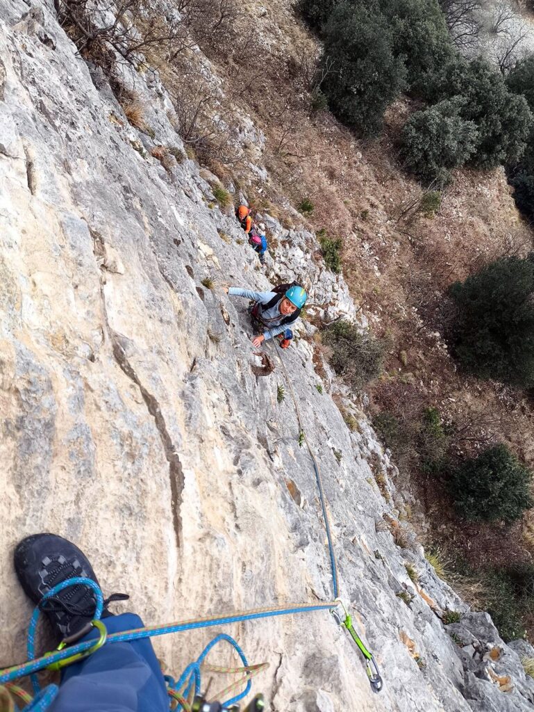 Erica sul muro del secondo tiro, con un paio di passetti non scontati
