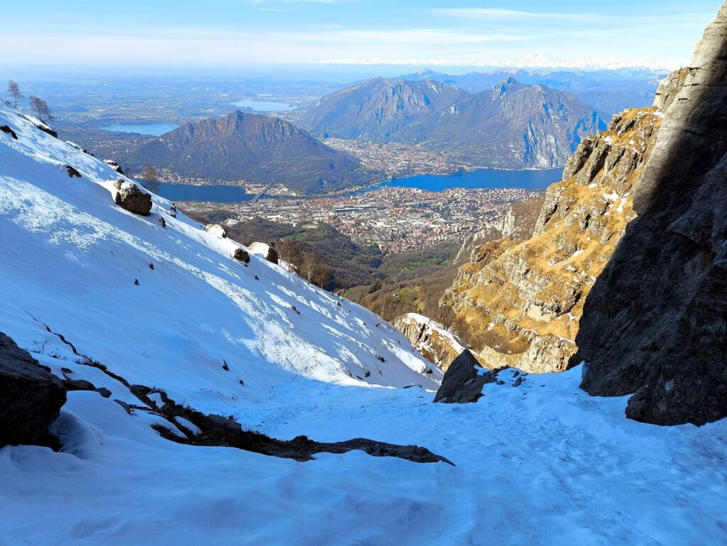 La vista verso Lecco e Valmadrera è stupenda La vista verso Lecco e Valmadrera è stupenda