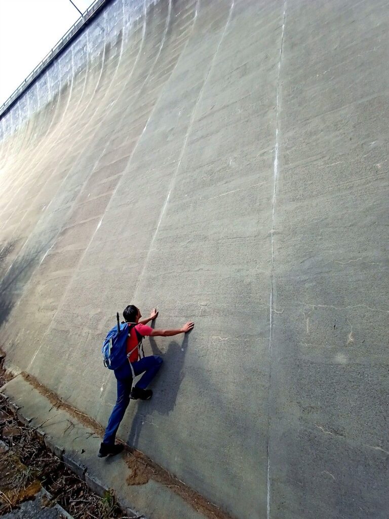 Gabri: "tanto &egrave; appoggiata" :D :D :D