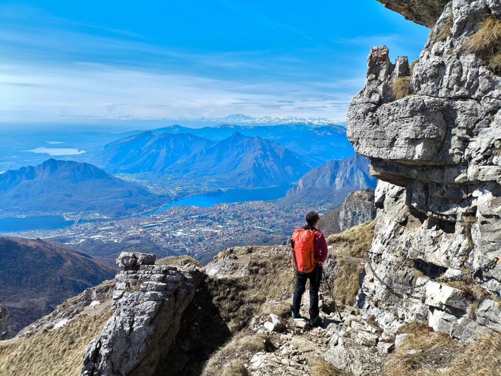 Lungo la via normale di discesa Lungo la via normale di discesa