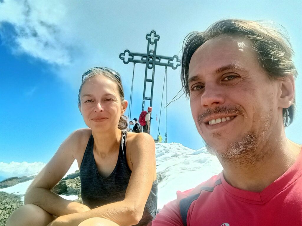 consueto selfie di vetta consueto selfie di vetta